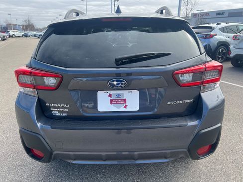 Certified 2022 Subaru Crosstrek 2.0i Premium w/ Moonroof Package image 6
