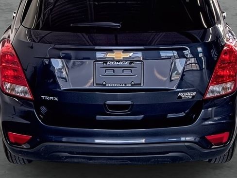 Used 2019 Chevrolet Trax LS w/ Tint and Cruise Package FWD image 12