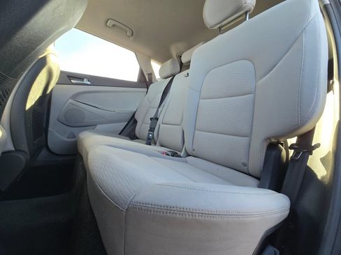 Used 2019 Hyundai Tucson SE FWD image 12