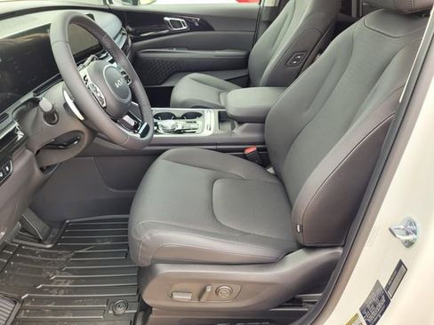 New 2026 Kia Carnival SX Prestige FWD image 8