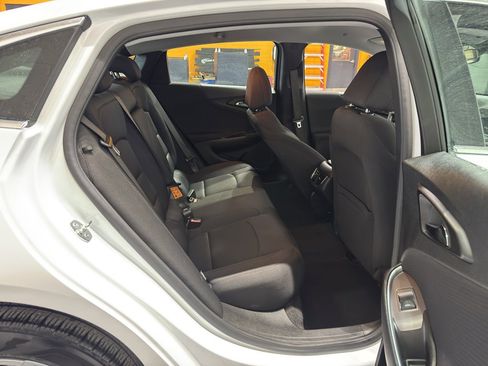 Used 2025 Chevrolet Malibu LT image 18