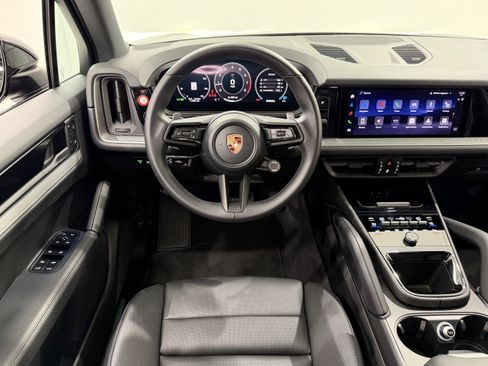 Certified 2026 Porsche Cayenne AWD/4WD image 25