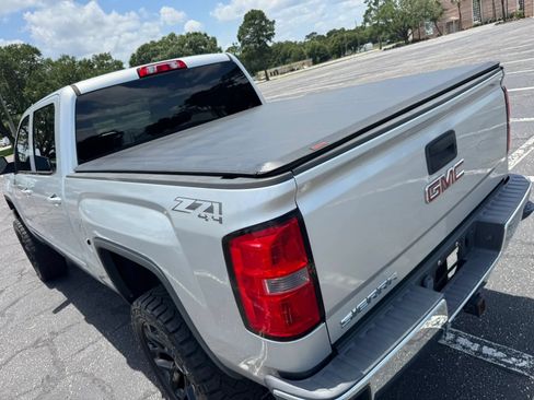 Used 2014 GMC Sierra 1500 SLE w/ SLE Value Package AWD/4WD image 12