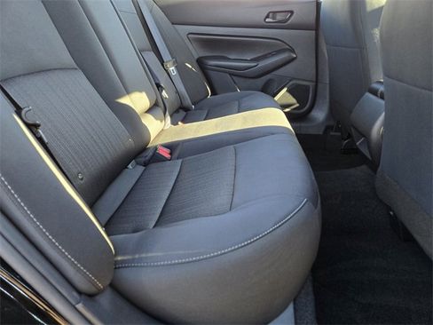 Used 2025 Nissan Altima 2.5 S image 14