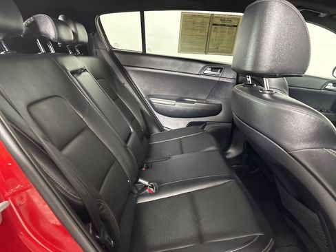 Used 2022 Kia Sportage Nightfall Edition image 26