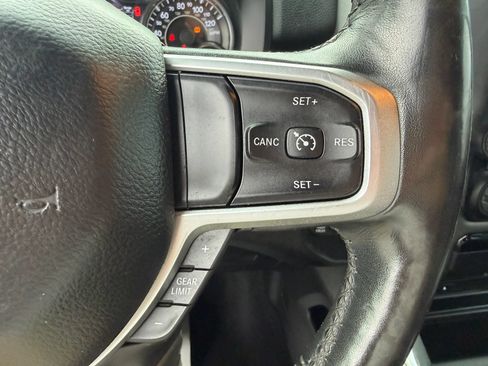 Used 2019 RAM 1500 Big Horn AWD/4WD image 17
