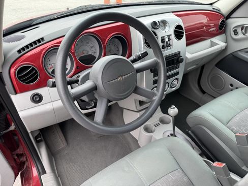Used 2007 Chrysler PT Cruiser Touring image 18