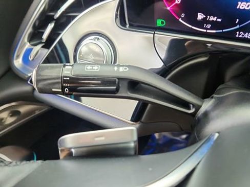 Used 2024 Mercedes-Benz E 350 4MATIC Sedan image 40