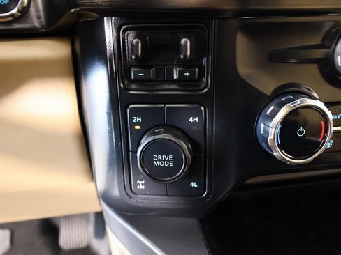 Used 2024 Ford F250 Lariat w/ Lariat Ultimate Package image 9