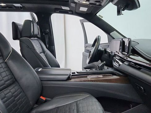 Used 2022 Cadillac Escalade Sport Platinum image 36