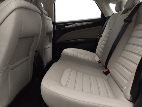 Used 2018 Ford Fusion S FWD image 18