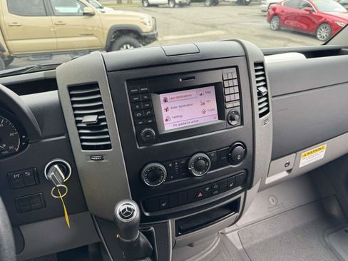 Used 2016 Mercedes-Benz Sprinter 3500 image 26