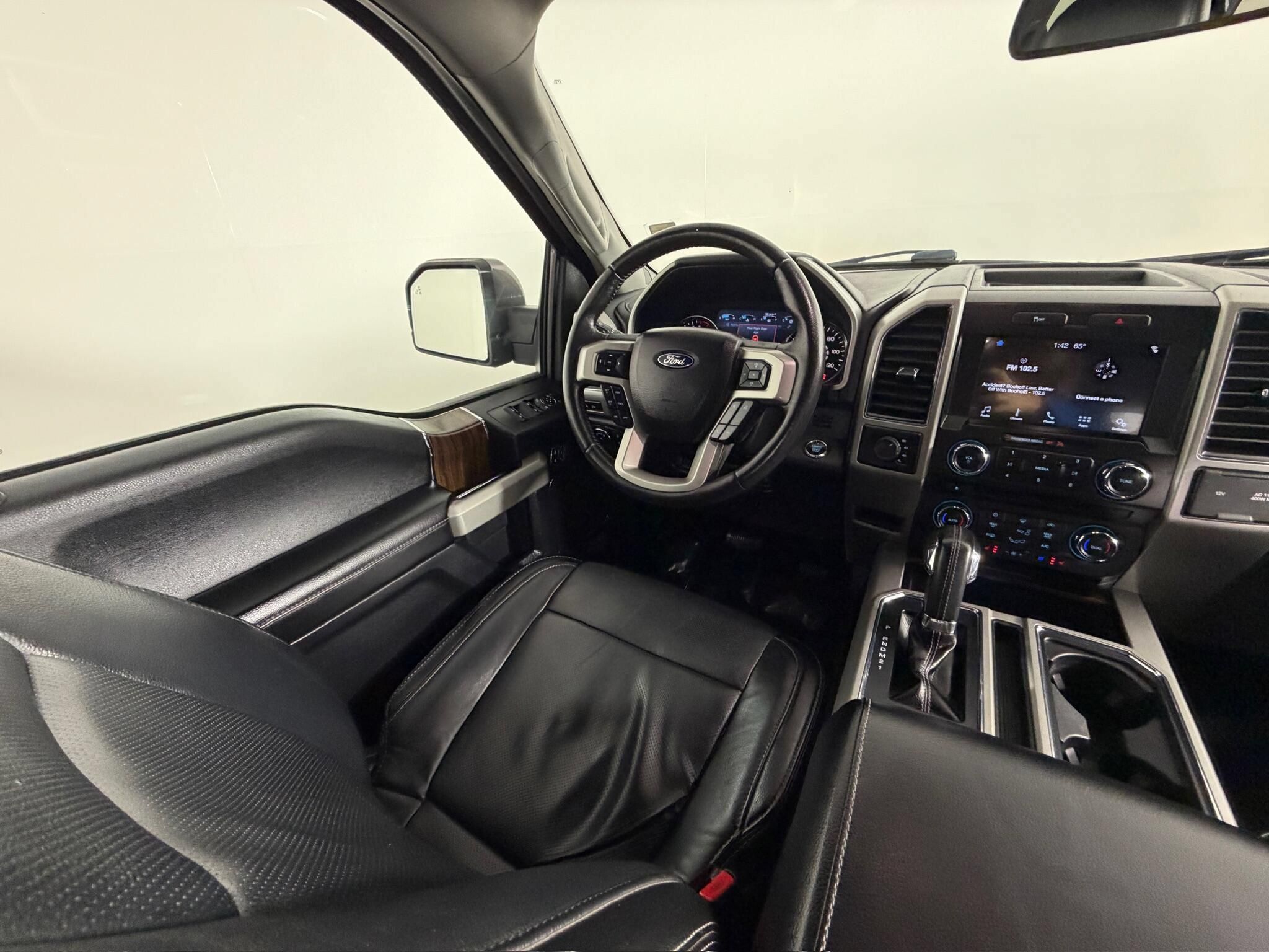 Used 2017 Ford F150 Lariat w/ Equipment Group 501A Mid AWD/4WD image 10