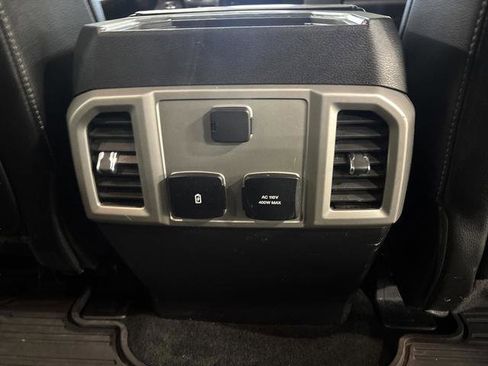 Used 2018 Ford F150 Lariat image 32