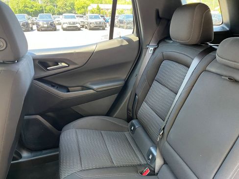 Used 2025 Chevrolet Equinox LT FWD image 40