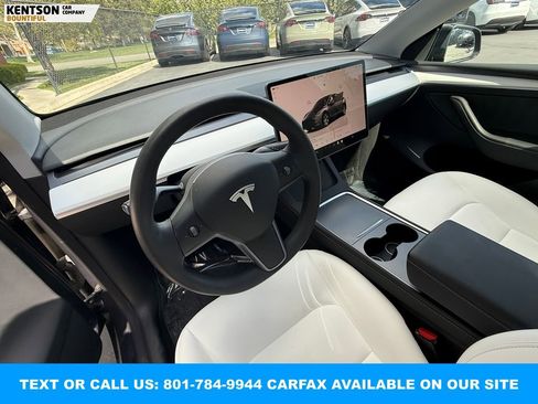 Used 2023 Tesla Model Y Long Range AWD/4WD image 27