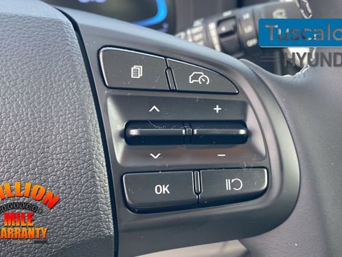 New 2025 Hyundai Venue SEL image 19