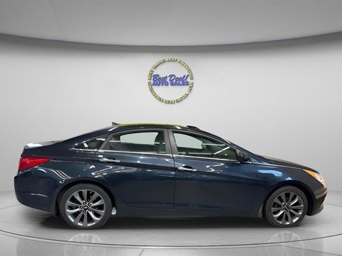 Used 2013 Hyundai Sonata SE w/ Navigation & Sunroof Pkg FWD image 5
