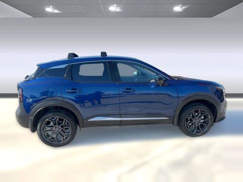 New 2026 Nissan Kicks SR image 8