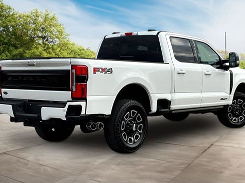 Used 2025 Ford F350 Platinum w/ FX4 Off-Road Package image 2
