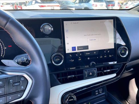 Used 2022 Lexus NX 350 Premium image 6