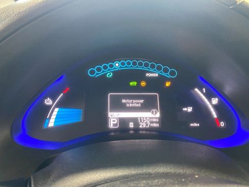 Used 2013 Nissan Leaf SV w/ LED & Quick Charge Pkg FWD image 24