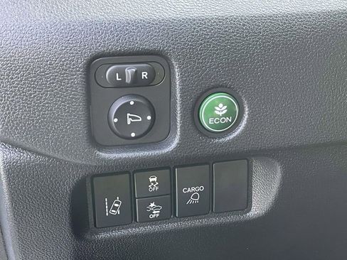 Used 2025 Honda Ridgeline RTL image 17