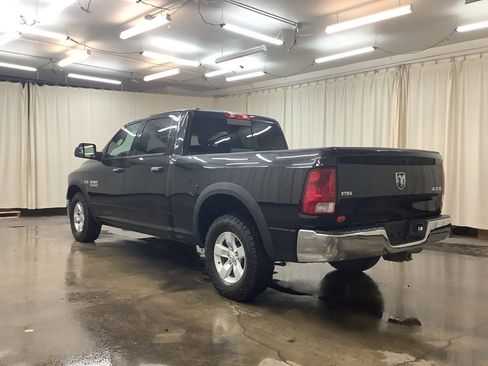 Used 2018 RAM 1500 Classic SLT image 9