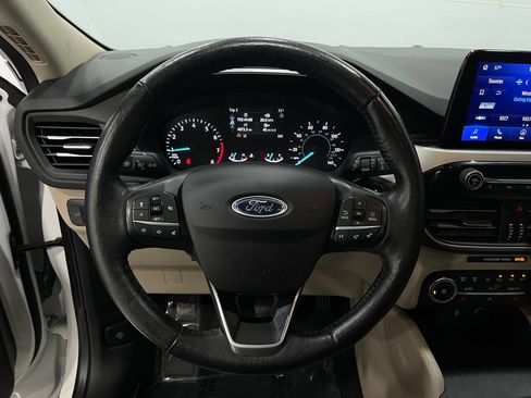 Used 2020 Ford Escape SEL FWD image 23