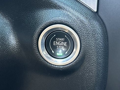 Used 2021 GMC Sierra 1500 Elevation w/ Preferred Package AWD/4WD image 17