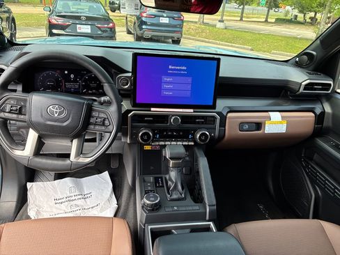 New 2026 Toyota 4Runner Limited AWD/4WD image 18
