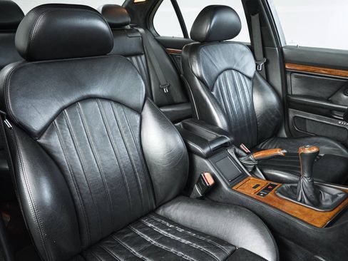Used 2001 BMW M5 RWD image 82