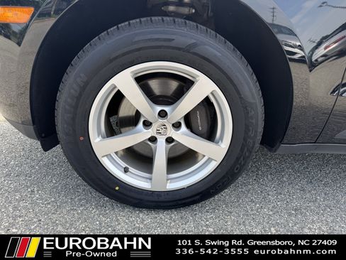 Used 2017 Porsche Macan image 22