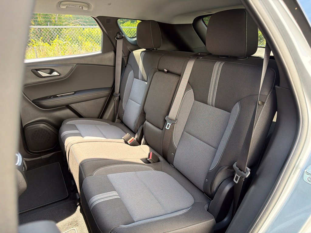 New 2026 Chevrolet Blazer LT w/ Convenience Package FWD image 19