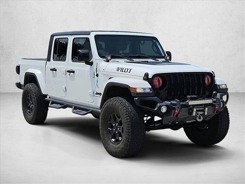 Used 2021 Jeep Gladiator Sport AWD/4WD image 3