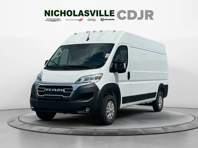 New 2025 RAM ProMaster 2500 w/ Quick Order Package 22G SLT