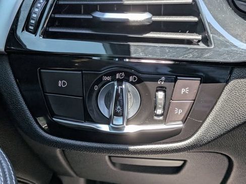 Used 2017 BMW 530i xDrive w/ Premium Package AWD/4WD image 29