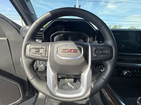 Used 2024 GMC Sierra 1500 Elevation w/ Elevation Premium Package AWD/4WD image 14