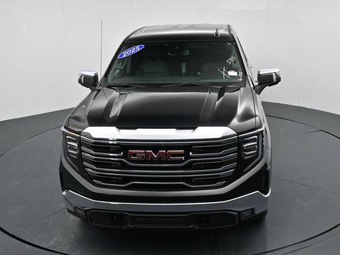 Used 2025 GMC Sierra 1500 SLT RWD image 18