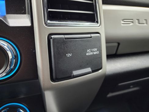 Used 2021 Ford F350 Lariat image 56