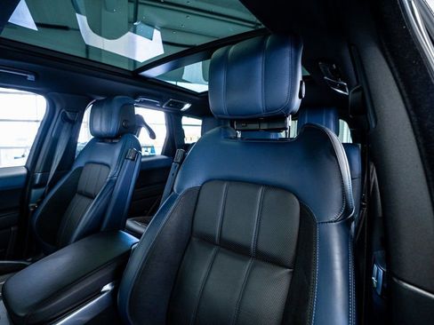 Used 2019 Land Rover Range Rover Sport HST image 44