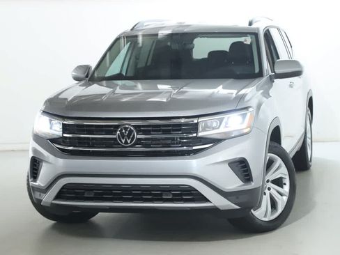 Certified 2023 Volkswagen Atlas SE AWD/4WD image 2