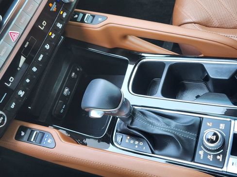 Certified 2024 Kia Telluride SX Prestige X-Line AWD/4WD image 9