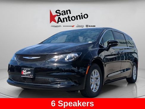 New 2025 Chrysler Voyager LX image 4