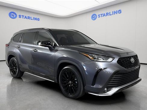 Used 2023 Toyota Highlander XSE image 13