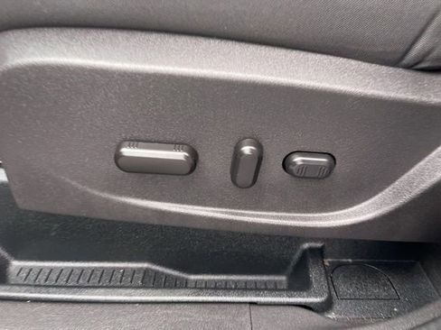 Certified 2017 Ford C-MAX SE image 19