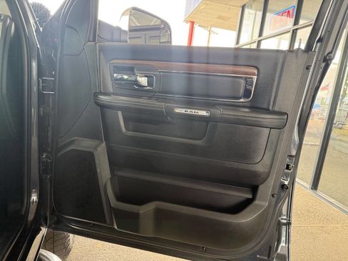 Used 2015 RAM 3500 Laramie AWD/4WD image 5