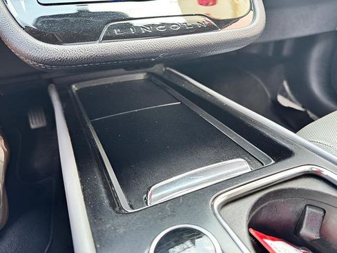 Used 2020 Lincoln Corsair Reserve w/ Appearance Package image 60