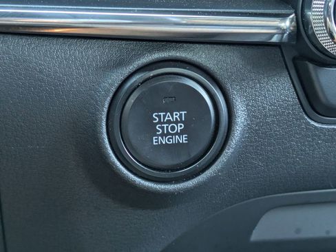Used 2019 MAZDA MAZDA3 AWD Hatchback w/ Preferred Pkg image 30