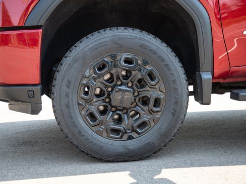 Used 2021 GMC Sierra 2500 AT4 w/ AT4 Preferred Package AWD/4WD image 31